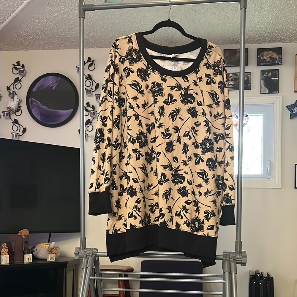 EUC LULAROE HANNAH 3X FROM A NONSMOKING/PET FRIENDLY HOME